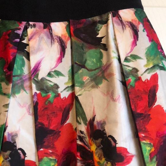 Milly Red Floral Pleated Skirt - Picture 2 of 6